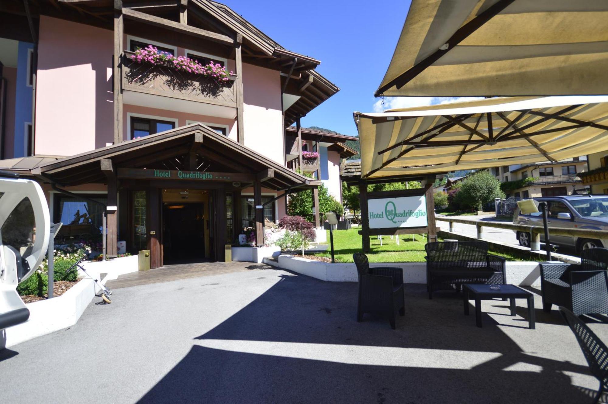 Hotel Quadrifoglio Пінцоло Екстер'єр фото