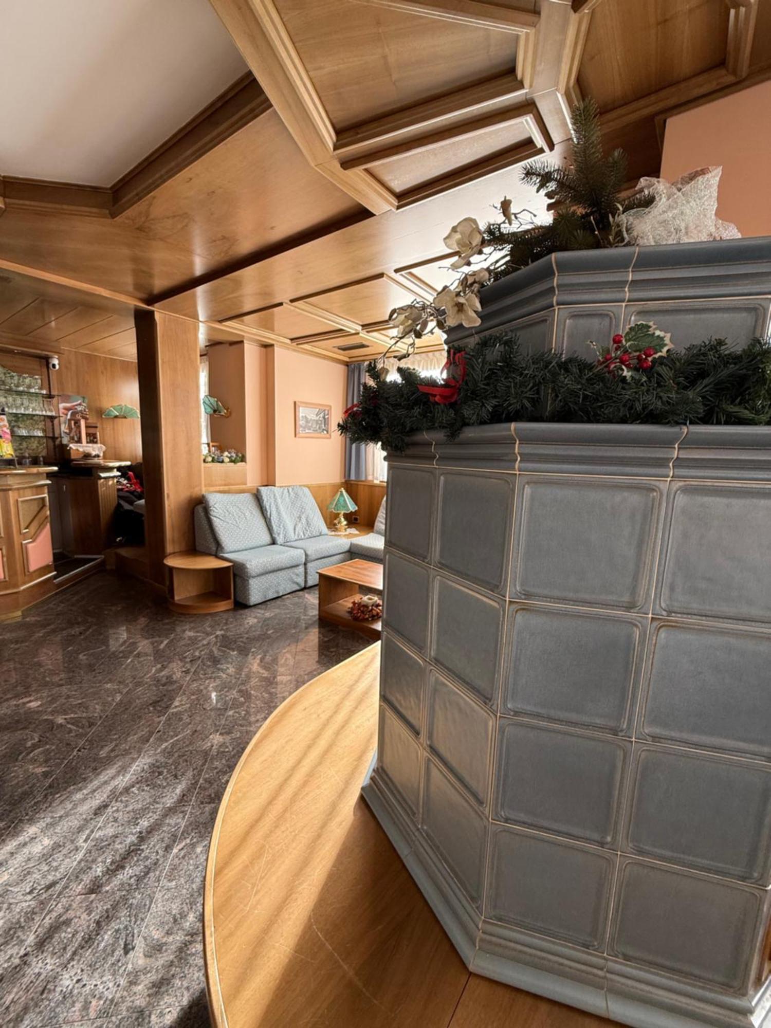 Hotel Quadrifoglio Пінцоло Екстер'єр фото