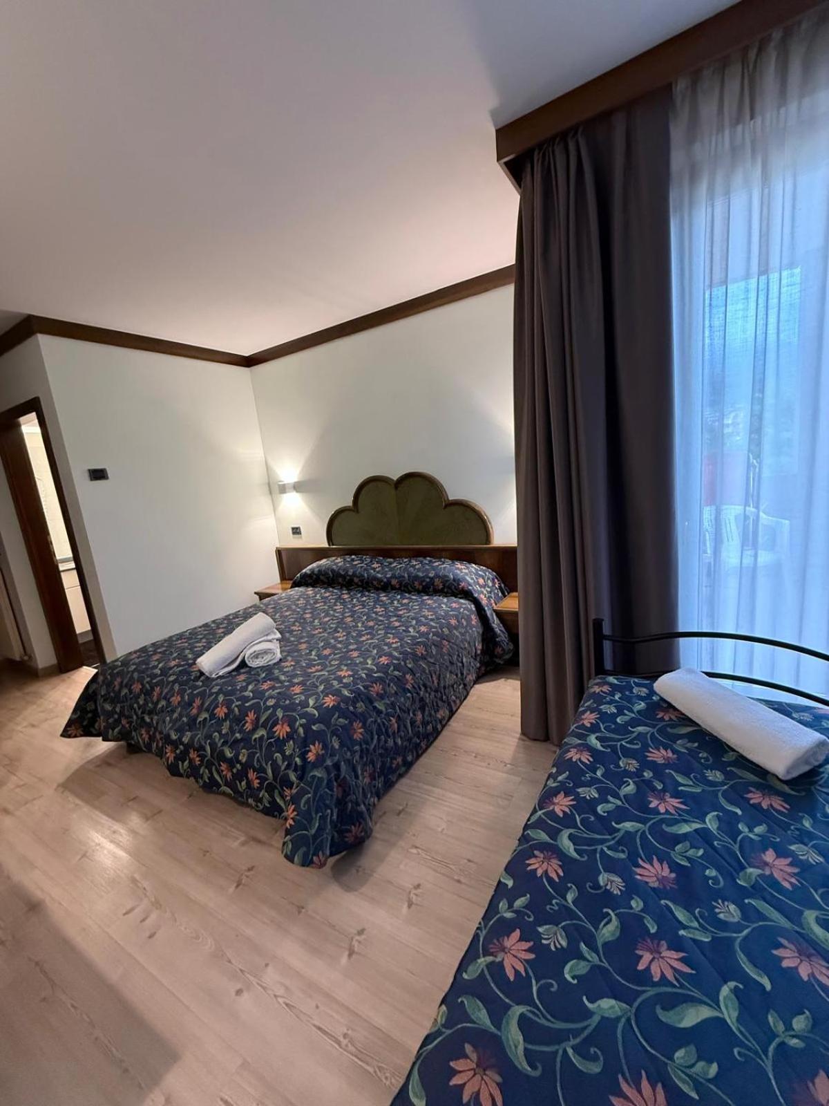 Hotel Quadrifoglio Пінцоло Екстер'єр фото